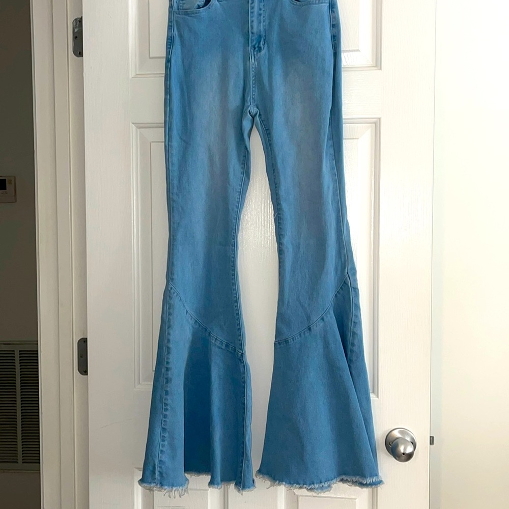 SHEIN Bell Bottom jean